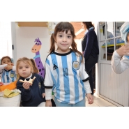 Los más pequeños celebraron el DIA DE LA BANDERA